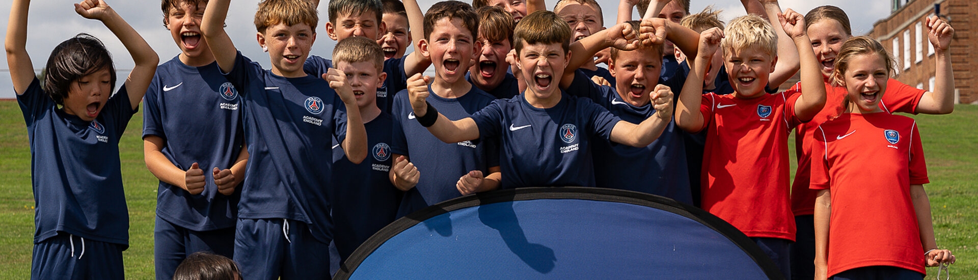 Fußball PSG Academy & English