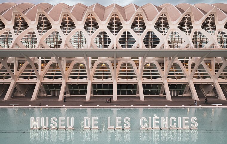 Deine Spanisch Sprachschule in Valencia, Spanien Deine Spanisch Sprachschule in Valencia, Spanien